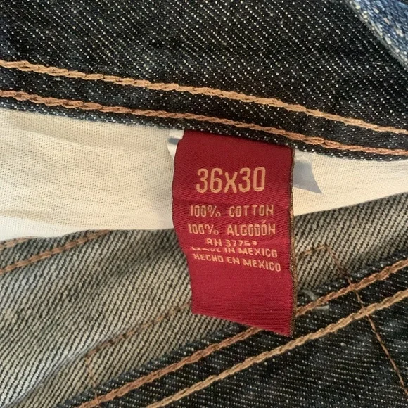 Perry Ellis jeans. 36x30 - Picture 3 of 8